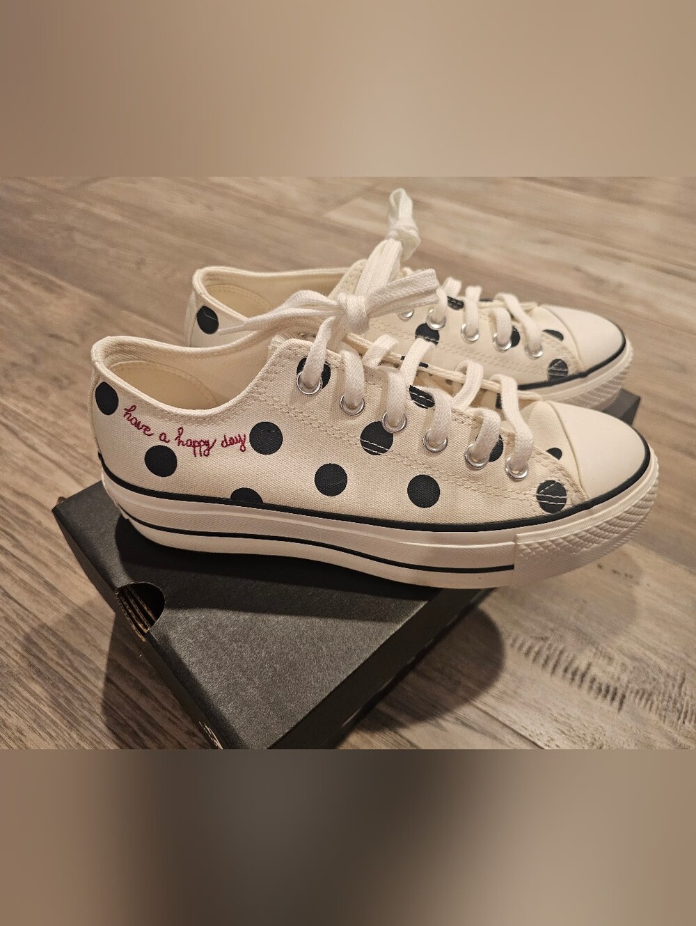 Converse Chuck Taylor All Star Lift Platform Polka Dots Size 8/39 - Picture 3 of 15